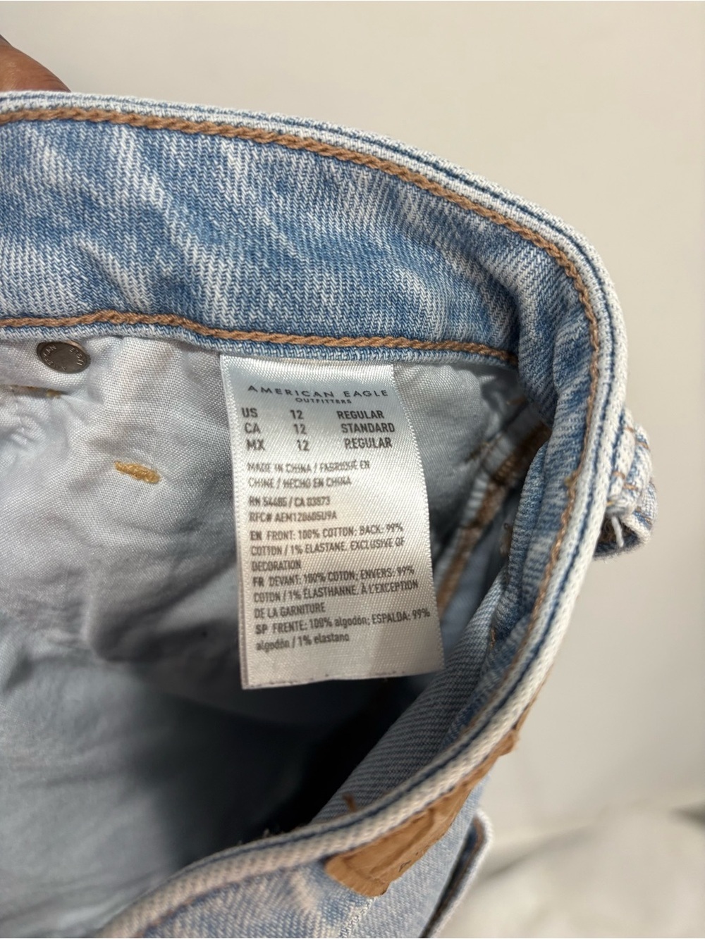 American Eagle Strigid Mom Jeans Blue Breeze Size 12 - Picture 9 of 9